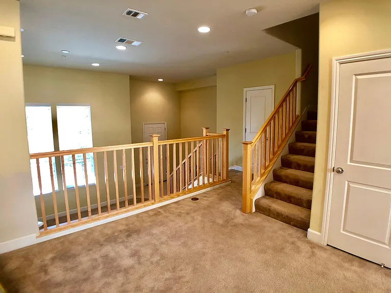2113 Samaritan Dr — Photo 5