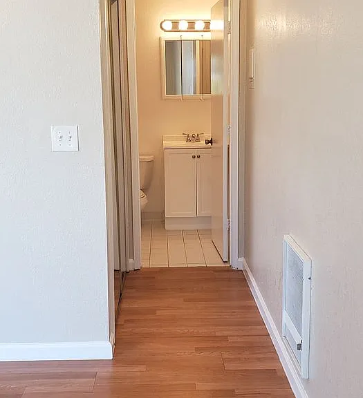 All Single Story Apartment Community — Photo 27