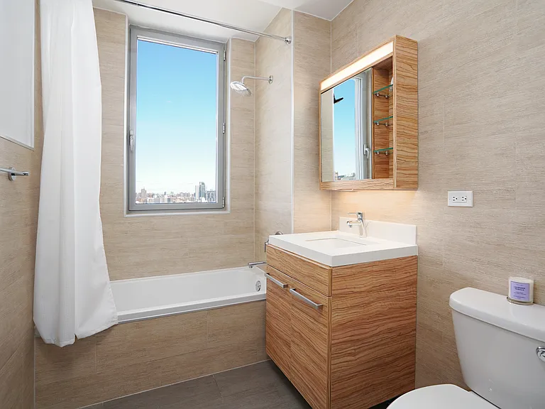 321 W 110th St #13B — Photo 7