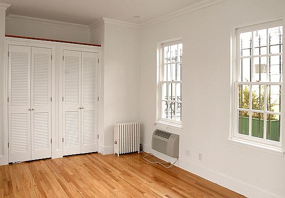 4th image of 311 E 81st St #5RWPH