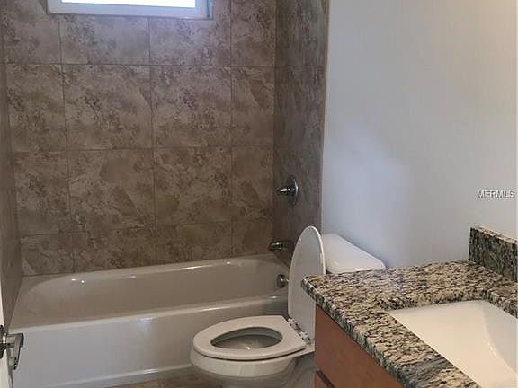 5th image of 1043 Loveland Blvd