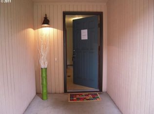 16212 Lake Forest Blvd, Lake Oswego, OR 97035