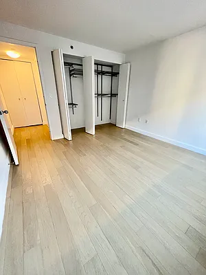 Rented by Cushman & Wakefield (Management) | media 9