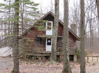 238 Horse Shoe Bend Rd, Acme, PA 15610