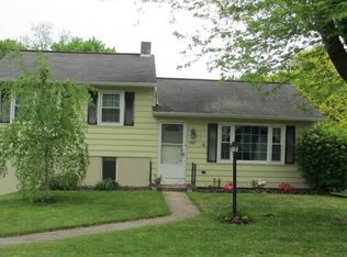 1911 Barton Dr, Lancaster, PA 17603