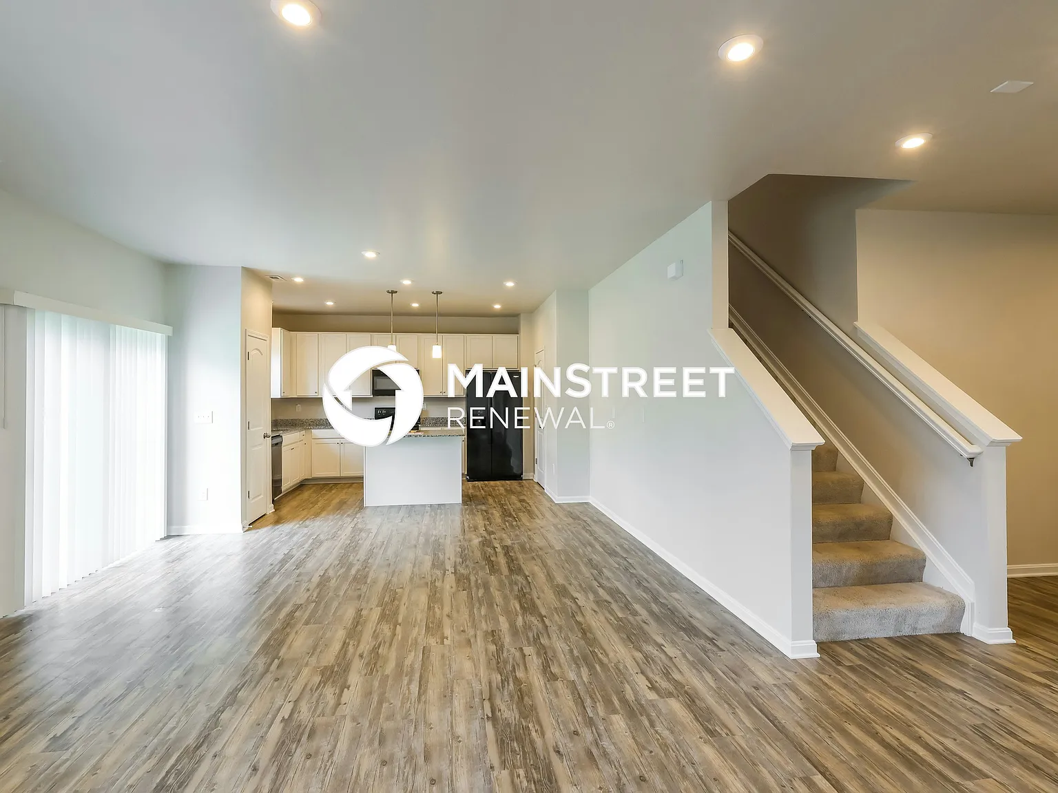 111 Ardmore Crossing Dr — Photo 3