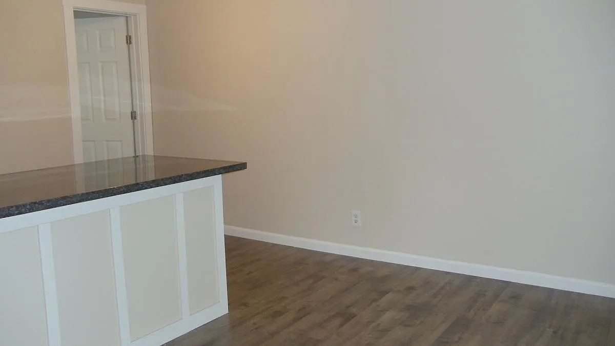 4249 9th Ave NE Seattle WA 98105 LCG (C) - 3 — Photo 2