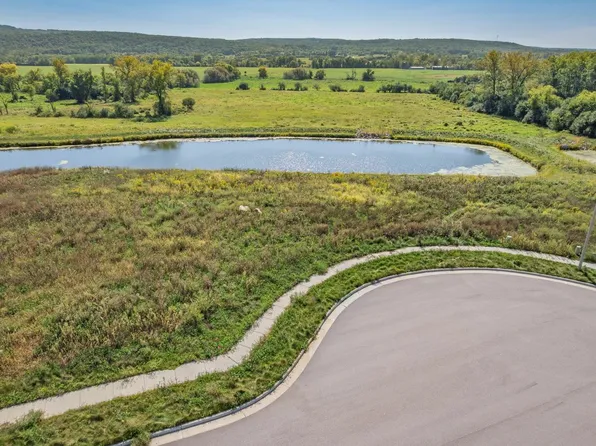 1512 Conservation Ct, Baraboo, WI 53913