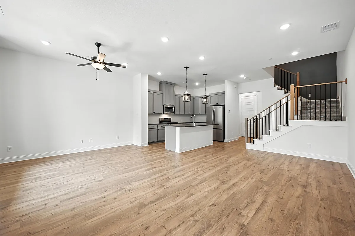 Building Photo - 2528 Campden Mews