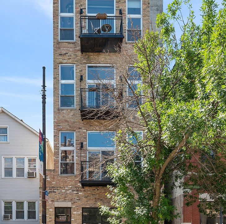 1st image of 2117 W Belmont Ave Unit 2