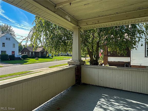 3rd image of 23 Helen Ave