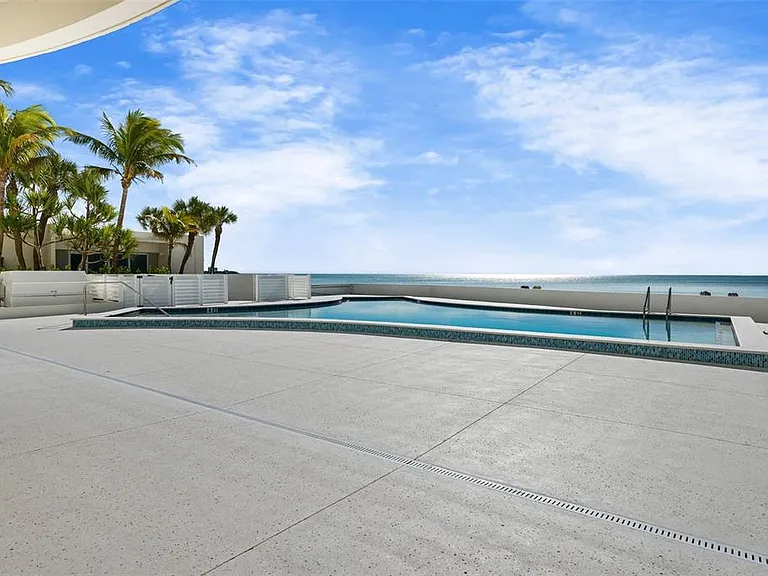 1750 Benjamin Franklin Dr #8D — Photo 47