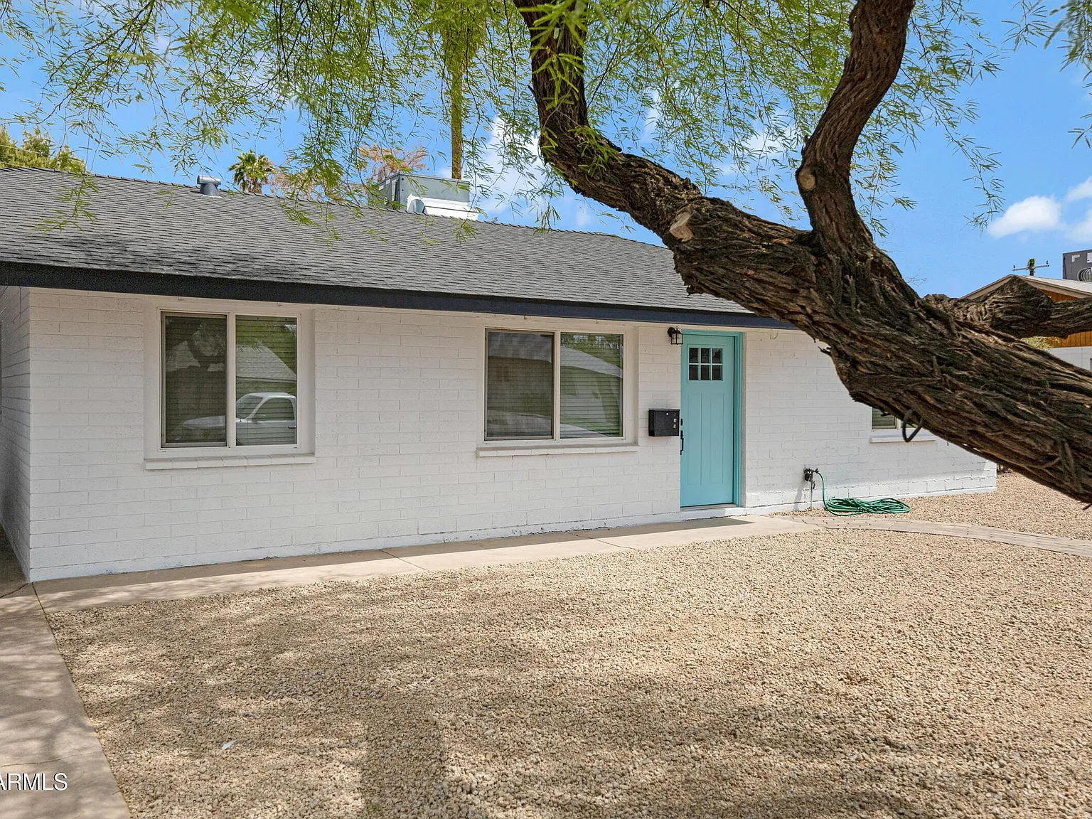 6 bed, 3.0 bath, 2320 sqft, $2,980 — Photo 4