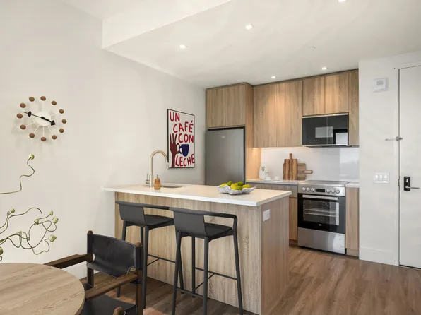 19 Rockwell Place image 1 of 20