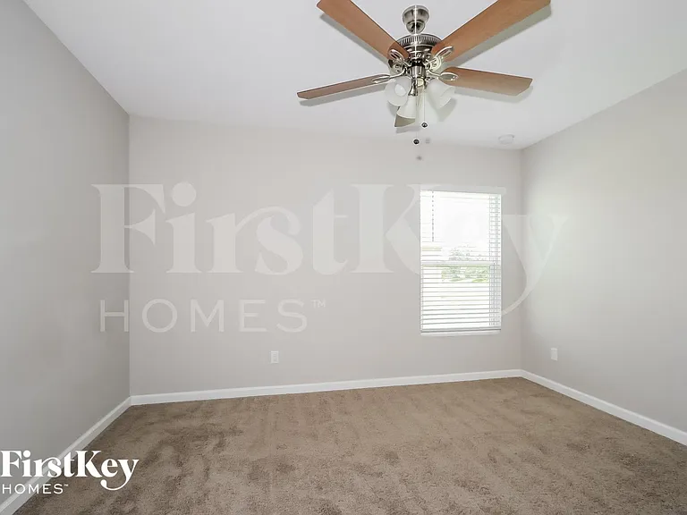 1219 SW Jacqueline Ave — Photo 10