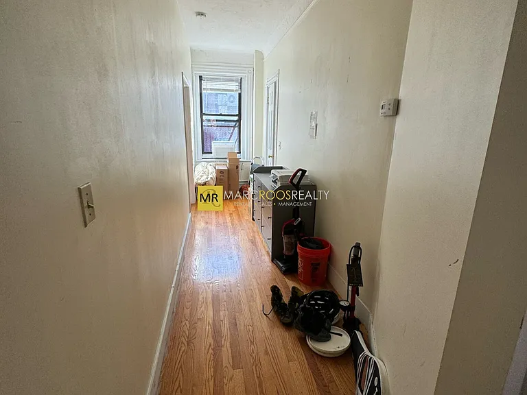 Beacon St — Photo 4