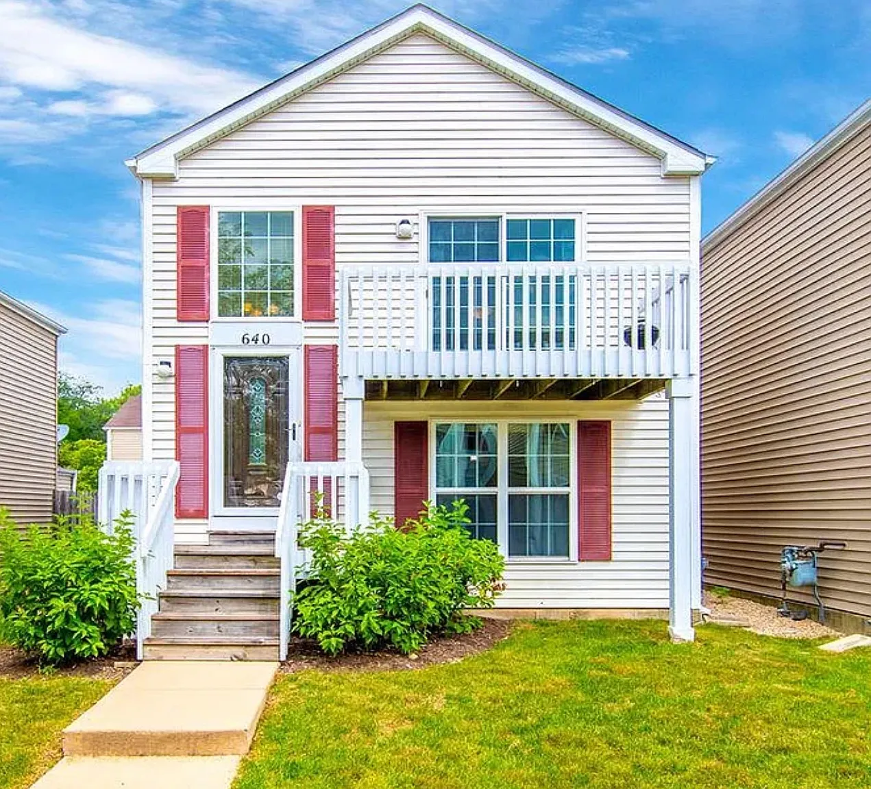 2 bed, 1700 sqft, $2,400 — Photo 1