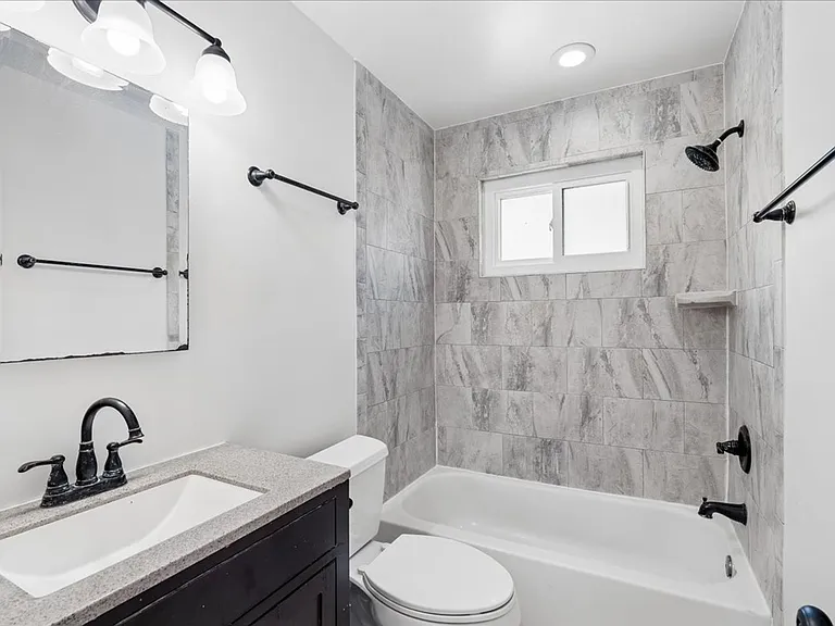 727 Grandin Ave — Photo 13