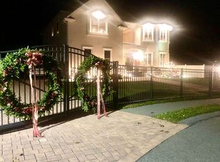 6 Pizzuti Way, Lynnfield, MA 01940