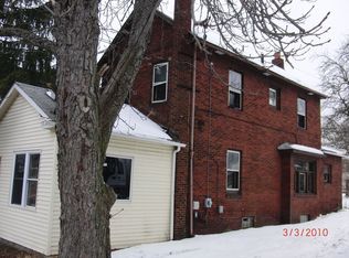 206 Robinson Rd, Campbell, OH 44405