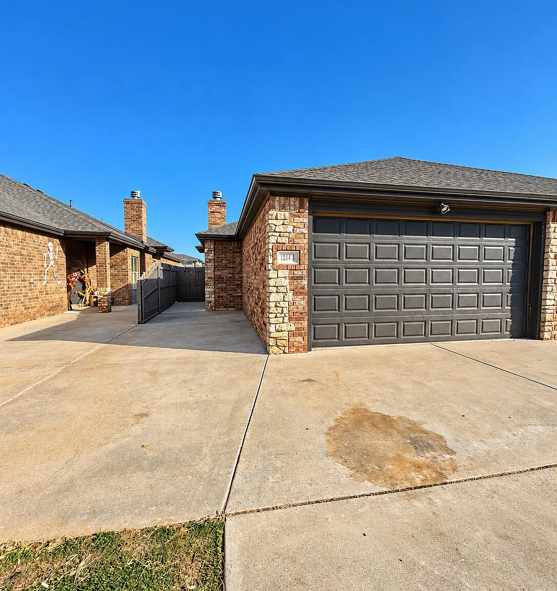 3 bed, 2.0 bath, 1500 sqft, $1,500 — Photo 1
