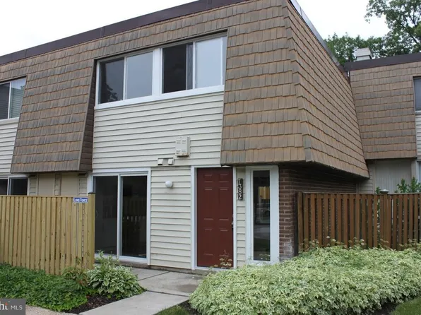 7382 Park Heights Ave, Baltimore, MD 21208