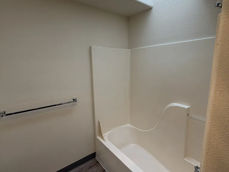 1052 Colony Pond Dr — Photo 18