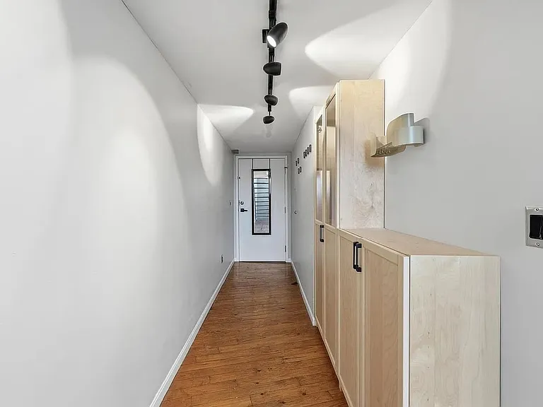 444 N Front St #301 — Photo 7