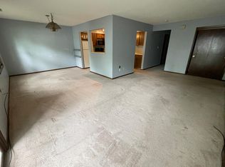 1240 49th St UNIT 6, West Des Moines, IA 50266