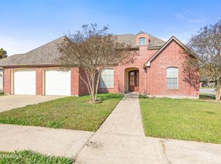 100 Hollow Green Dr, Lafayette, LA 70508
