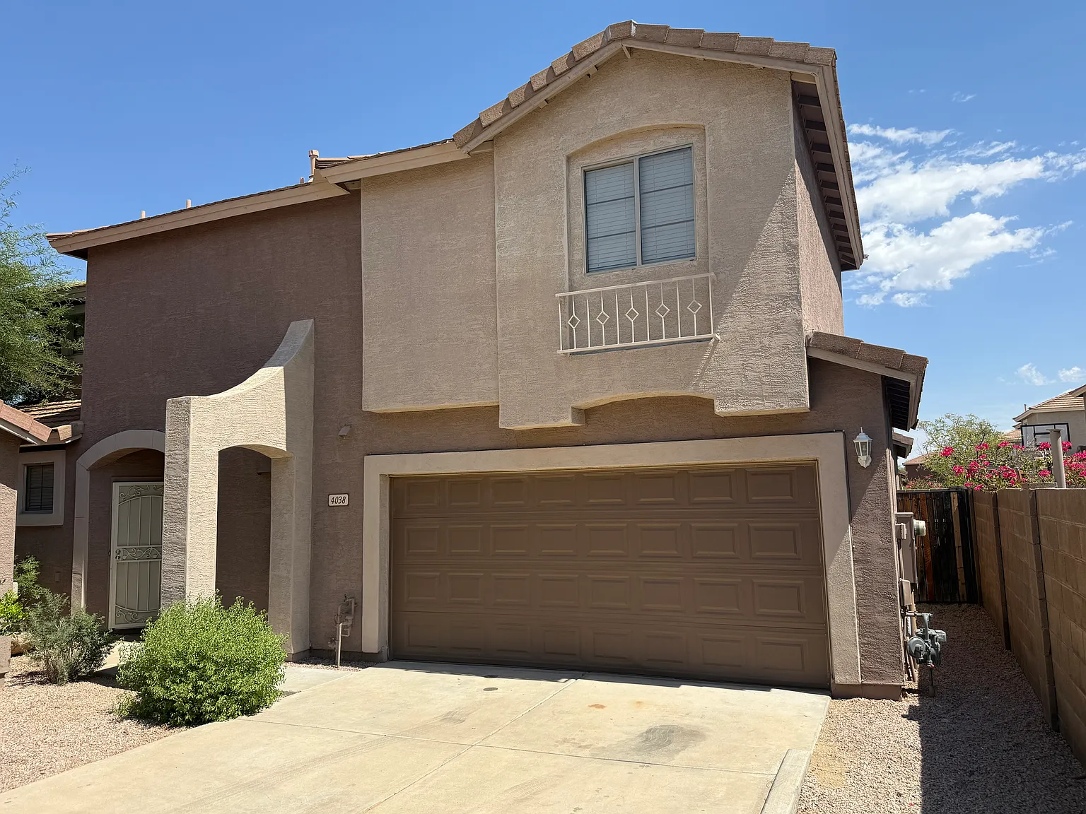 3 bed, 2.5 bath, 1300 sqft, $2,500 — Photo 1