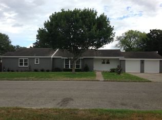 1812 Encino Ave, Alice, TX 78332