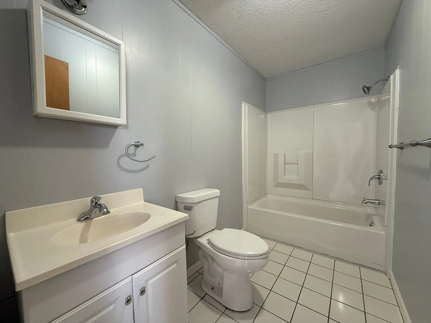 Honeydew Lane Apartments — Photo 4
