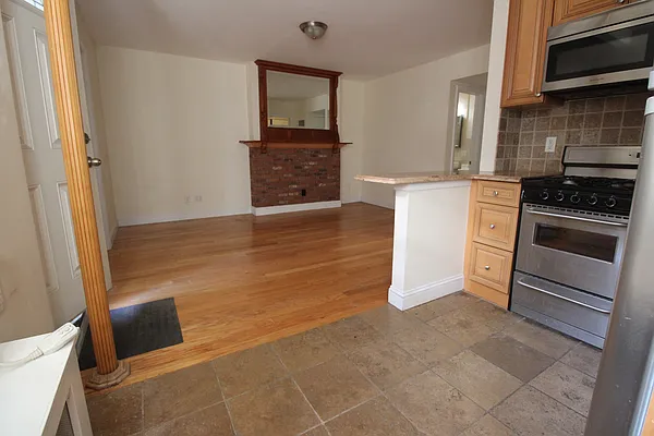 Rented by Luxor Homes & Investment Realty | media 28