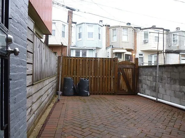 4 N Streeper St — Photo 9