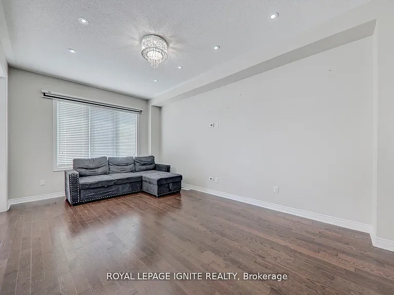102 Garrardview St — Photo 8