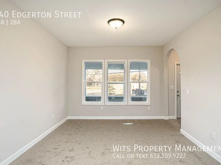 940 Edgerton St — Photo 8