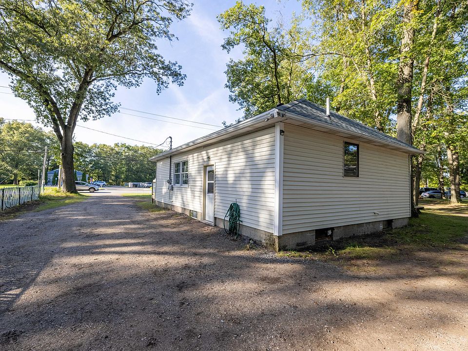 2496 Holton Rd, Muskegon, MI 49445 Zillow