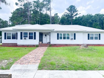911 S Dogwood Dr, Nashville, GA, 31639