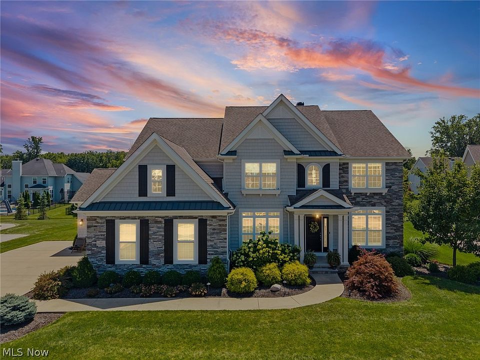 1st image of 577 Turnberry Ct