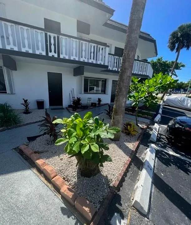 2401 NW 9th Ave