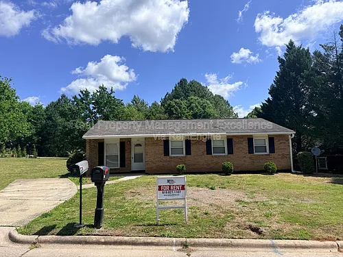 419 Walton St Photo 1