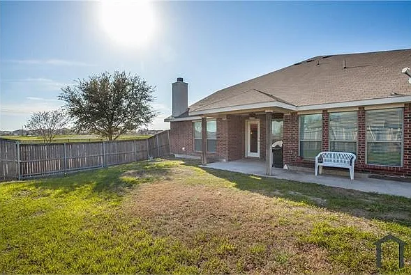 2002 Club Oak Dr — Photo 25