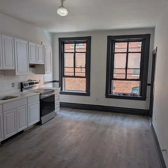 110 Gorham St #2B — Photo 8