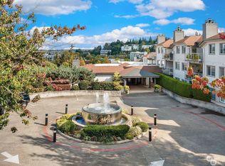 2760 76th Ave SE APT 702, Mercer Island, WA