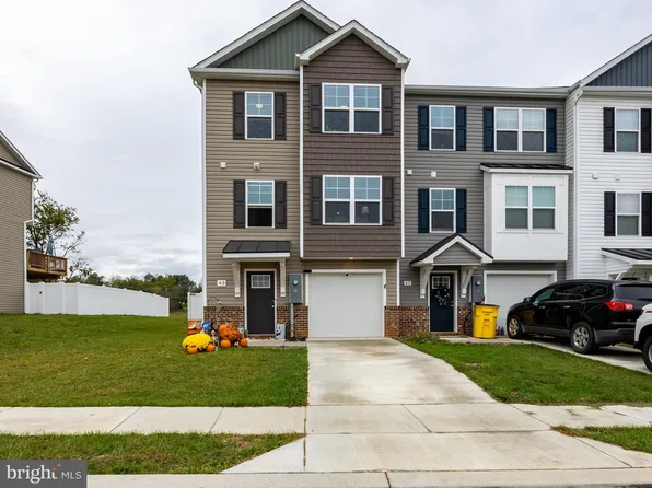 43 Olga Dr, Martinsburg, WV 25403
