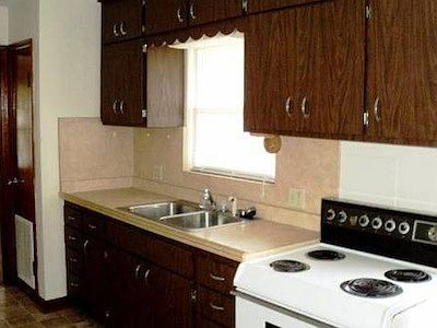 2nd image of 1225 S Saint James Blvd APT 4