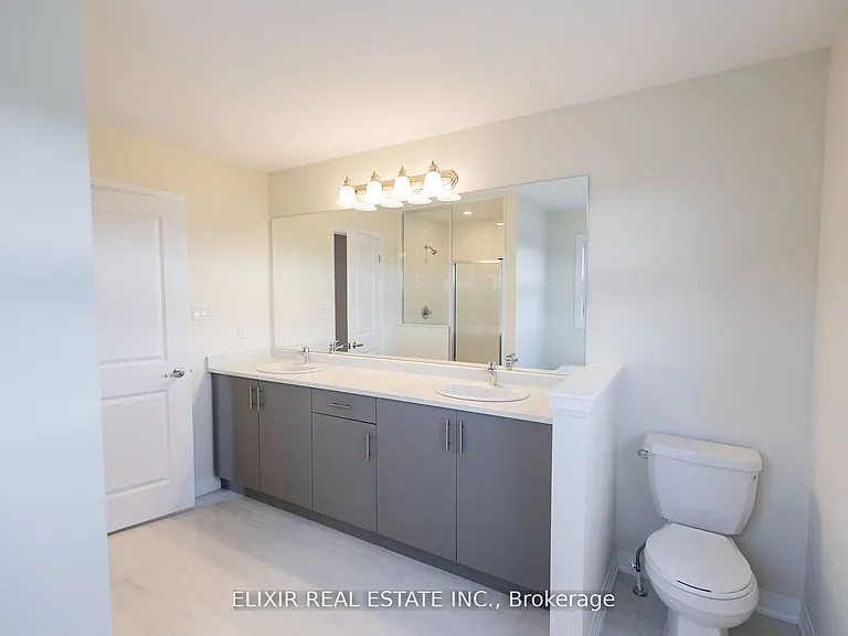 20 Molnar Cres — Photo 12