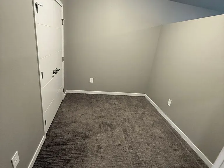 Kraewood Flats - Summer Rent Special through July 31 2026 — Photo 36
