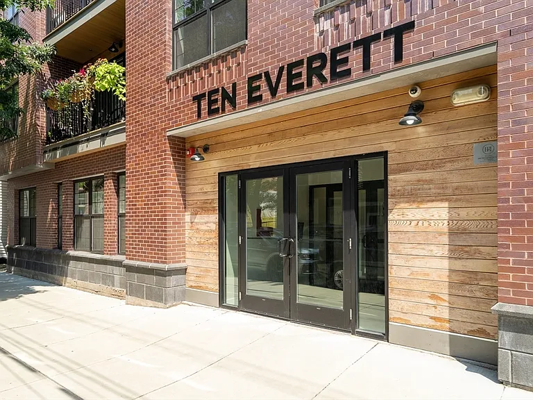 10 Everett St #304 — Photo 29